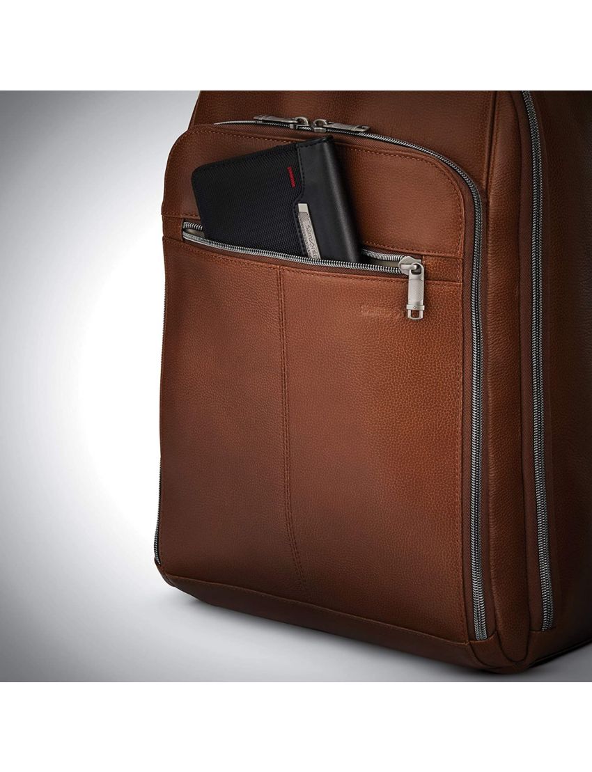 حقيبة ظهر جلدية كلاسيكية